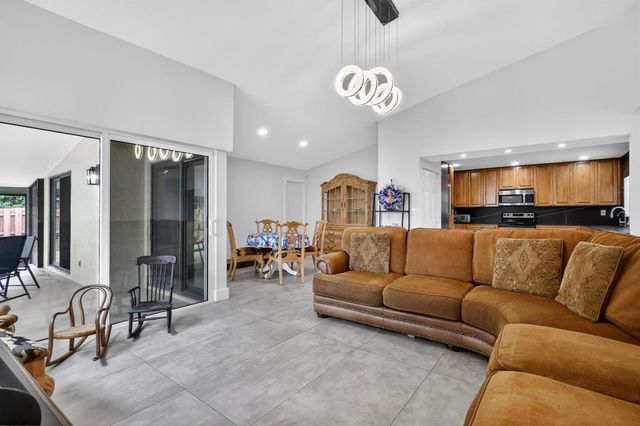 1230 NW 22nd Avenue, Delray Beach, FL 33445