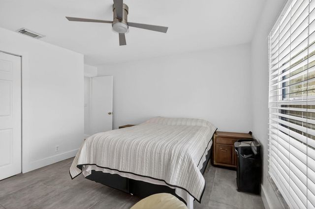 1230 NW 22nd Avenue, Delray Beach, FL 33445