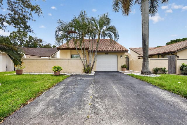 1230 NW 22nd Avenue, Delray Beach, FL 33445
