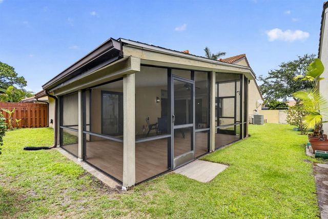 1230 NW 22nd Avenue, Delray Beach, FL 33445