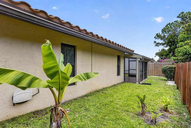 1230 NW 22nd Avenue, Delray Beach, FL 33445