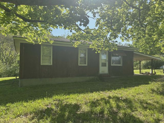 519 Highway 48, S, Centerville, TN 37033