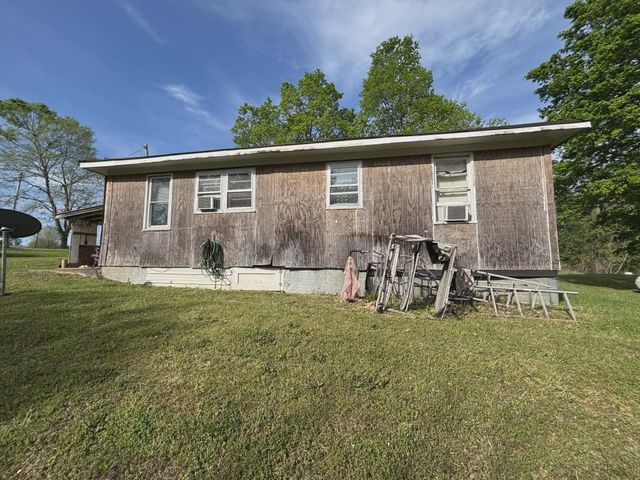 519 Highway 48, S, Centerville, TN 37033