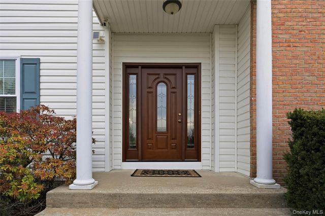 48 Windcrest Drive, Manorville, NY 11949