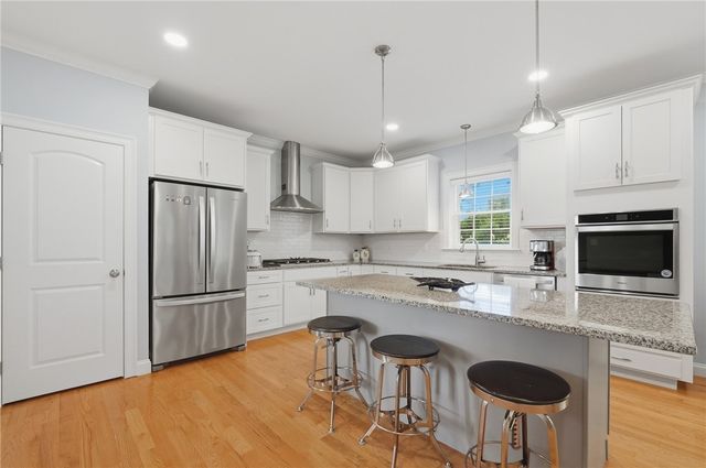 12 Hidden Hills Drive, Seekonk, MA 02771
