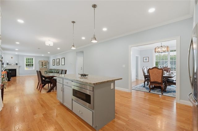 12 Hidden Hills Drive, Seekonk, MA 02771