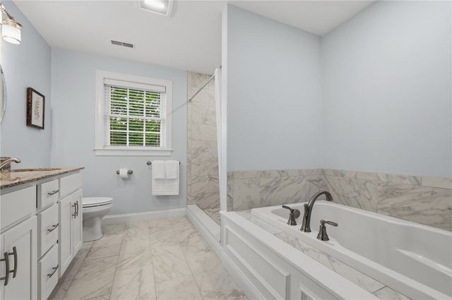 12 Hidden Hills Drive, Seekonk, MA 02771