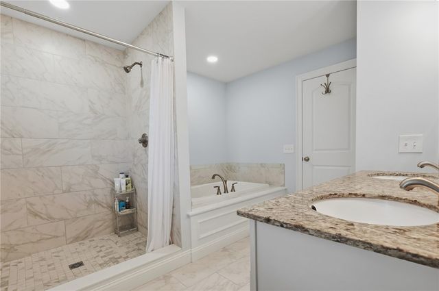 12 Hidden Hills Drive, Seekonk, MA 02771
