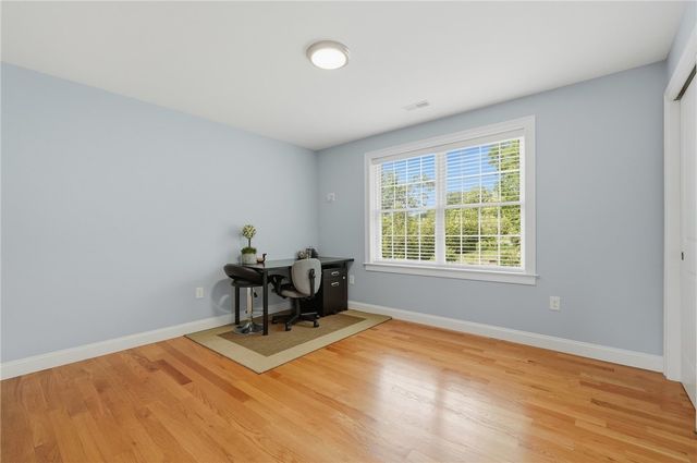 12 Hidden Hills Drive, Seekonk, MA 02771