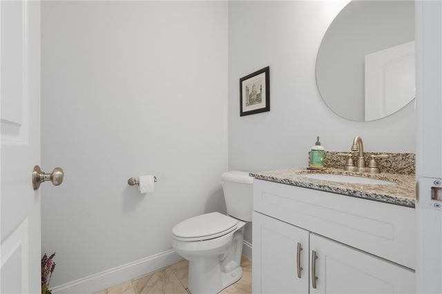 12 Hidden Hills Drive, Seekonk, MA 02771