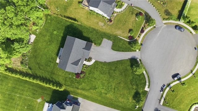 12 Hidden Hills Drive, Seekonk, MA 02771