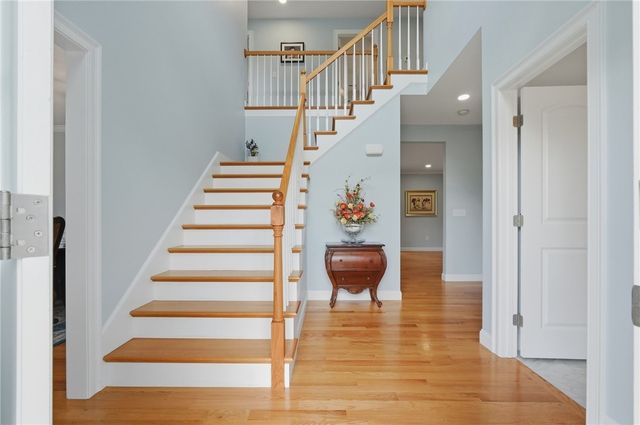 12 Hidden Hills Drive, Seekonk, MA 02771