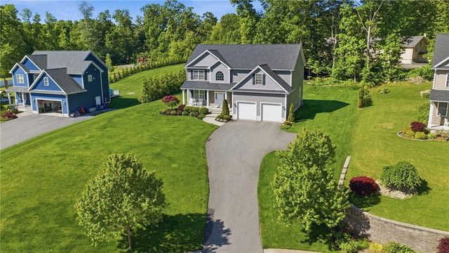 12 Hidden Hills Drive, Seekonk, MA 02771