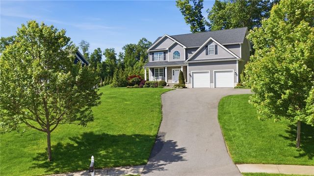 12 Hidden Hills Drive, Seekonk, MA 02771
