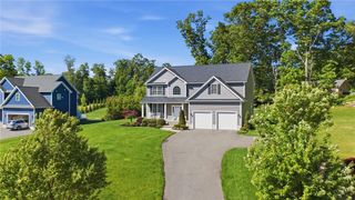 12 Hidden Hills Drive, Seekonk, MA 02771
