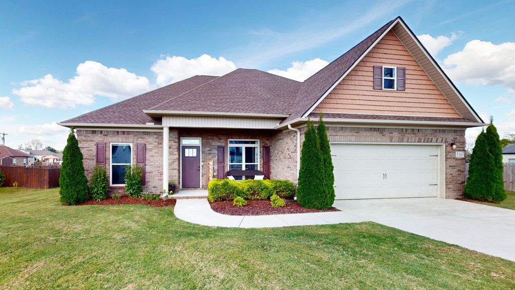 5167 Vinnie Dell Dr, Chapel Hill, TN 37034