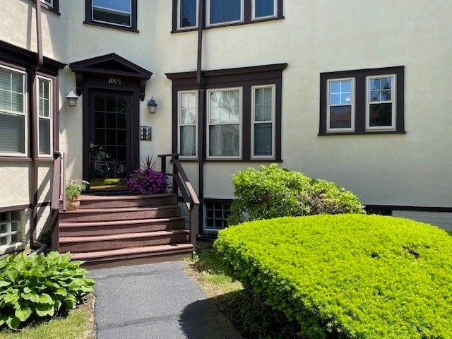 100.5 Main Q, Andover, MA 01810