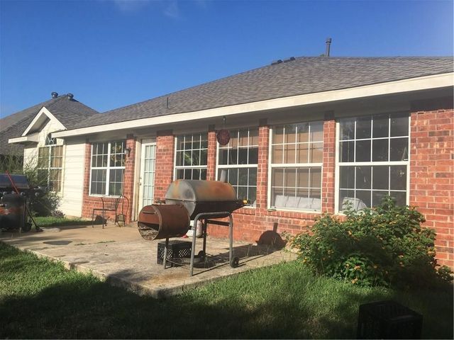 2504 Blue Holly Drive, Corinth, TX 76210