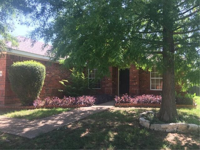 2504 Blue Holly Drive, Corinth, TX 76210