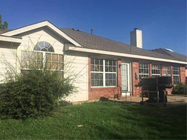 2504 Blue Holly Drive, Corinth, TX 76210