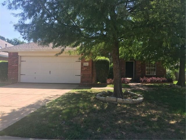 2504 Blue Holly Drive, Corinth, TX 76210