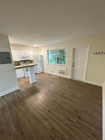 921 NE 17th Avenue 4, Fort Lauderdale, FL 33304