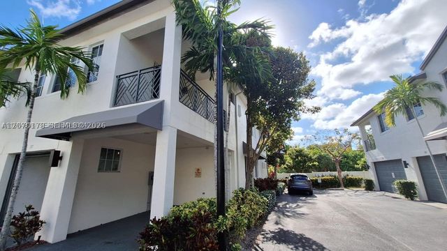 111 SE 7th Ave 0, Pompano Beach, FL 33060