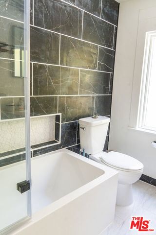 346 Laveta Ter A, Los Angeles, CA 90026