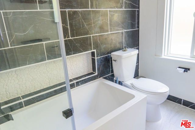 346 Laveta Ter A, Los Angeles, CA 90026