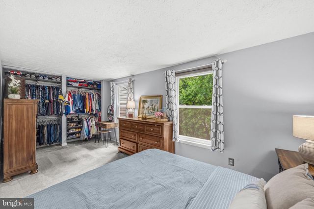 9179 FOREST BREEZE CT, Springfield, VA 22152