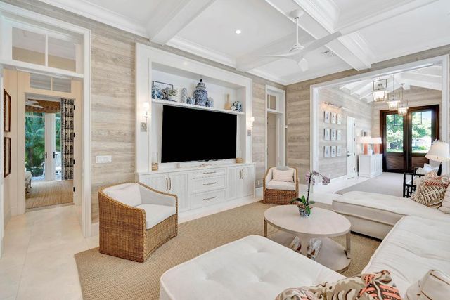 106 Micco Circle, Jupiter, FL 33458