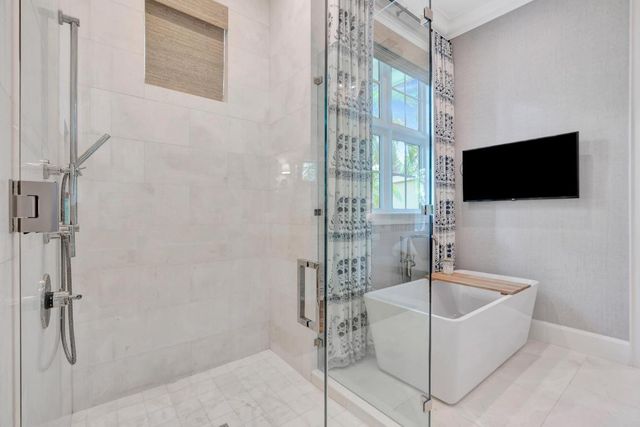 106 Micco Circle, Jupiter, FL 33458