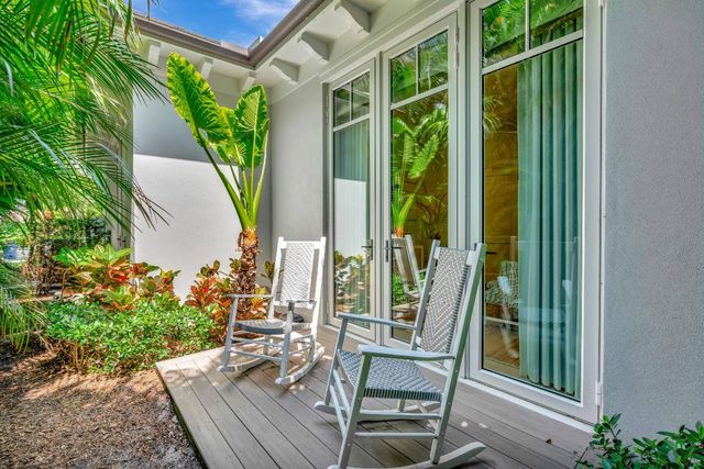 106 Micco Circle, Jupiter, FL 33458