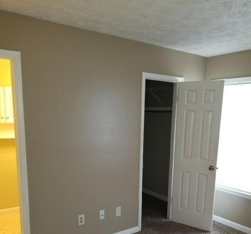 1022 Thornwoode Lane, Stone Mountain, GA 30083