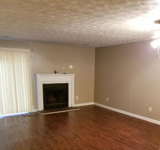 1022 Thornwoode Lane, Stone Mountain, GA 30083