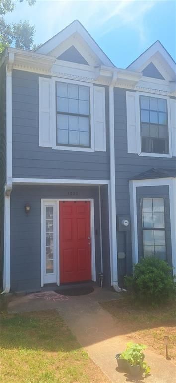 1022 Thornwoode Lane, Stone Mountain, GA 30083