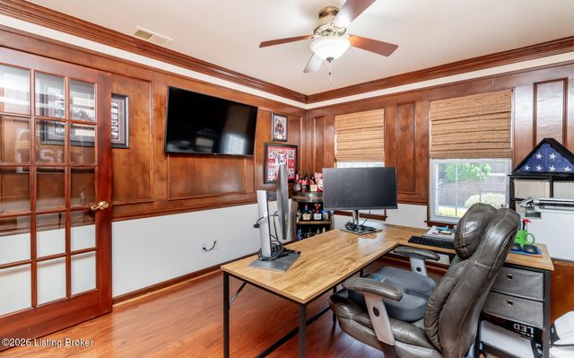1502 Eastbridge Ct, Louisville, KY 40223