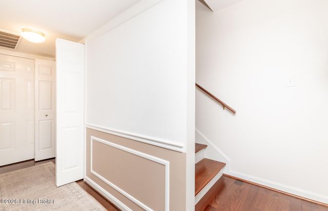 1502 Eastbridge Ct, Louisville, KY 40223