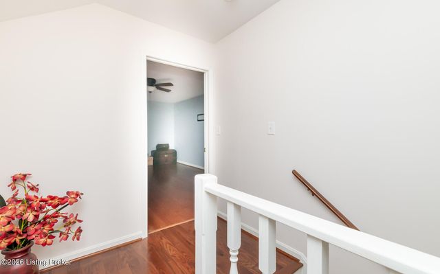 1502 Eastbridge Ct, Louisville, KY 40223