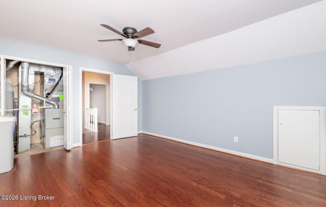 1502 Eastbridge Ct, Louisville, KY 40223