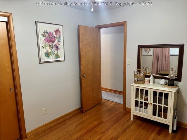 902 Wilkie Drive, Charleston, WV 25314