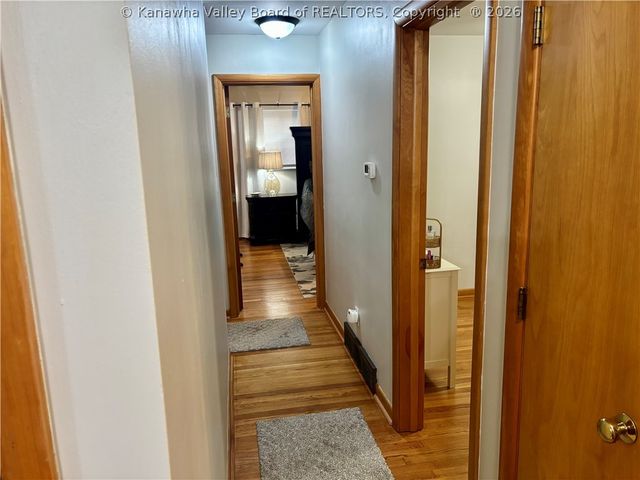 902 Wilkie Drive, Charleston, WV 25314
