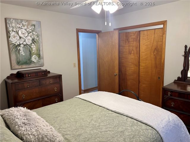 902 Wilkie Drive, Charleston, WV 25314