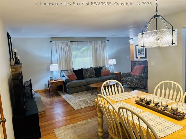 902 Wilkie Drive, Charleston, WV 25314