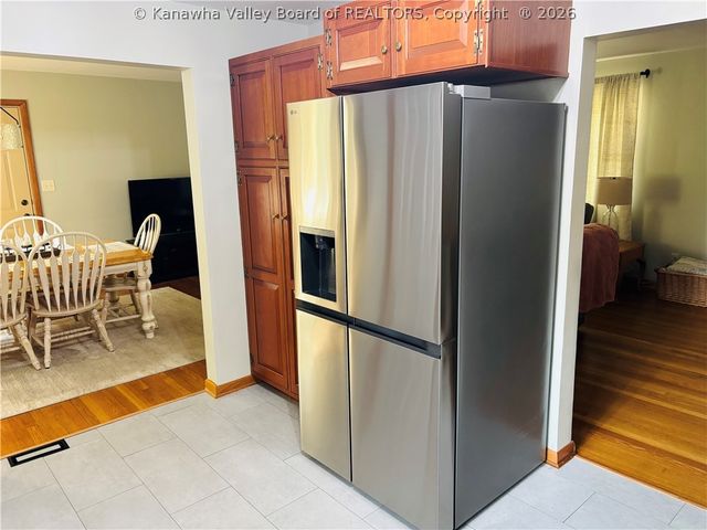 902 Wilkie Drive, Charleston, WV 25314
