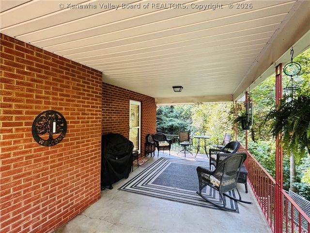 902 Wilkie Drive, Charleston, WV 25314