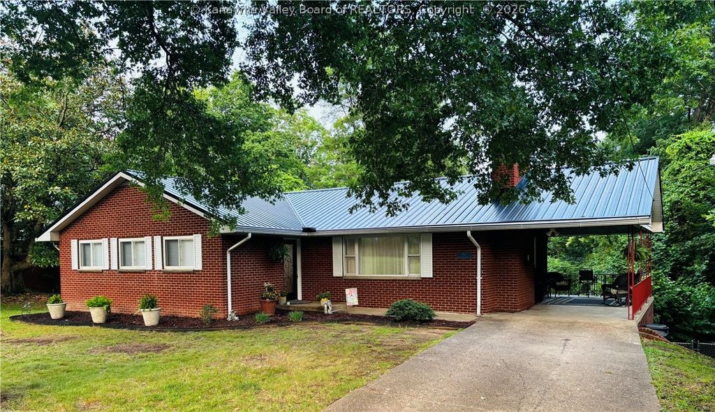 902 Wilkie Drive, Charleston, WV 25314
