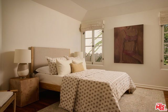 802 S Genesee Avenue, Los Angeles, CA 90036