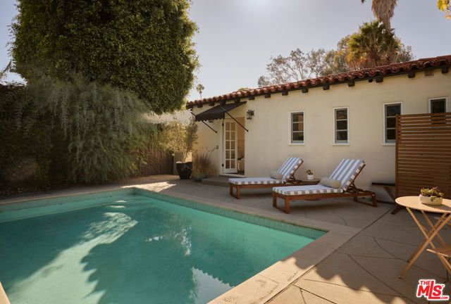 802 S Genesee Avenue, Los Angeles, CA 90036
