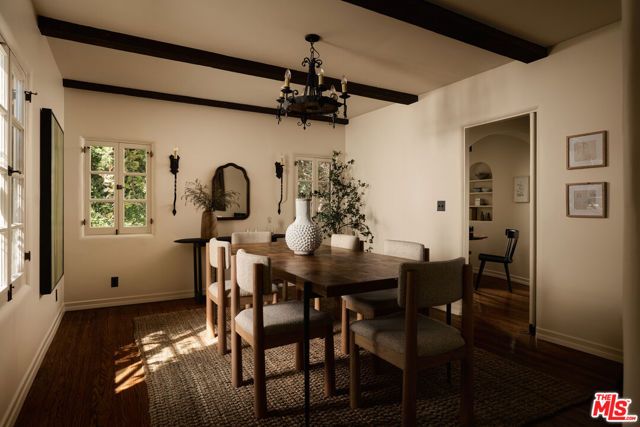 802 S Genesee Avenue, Los Angeles, CA 90036